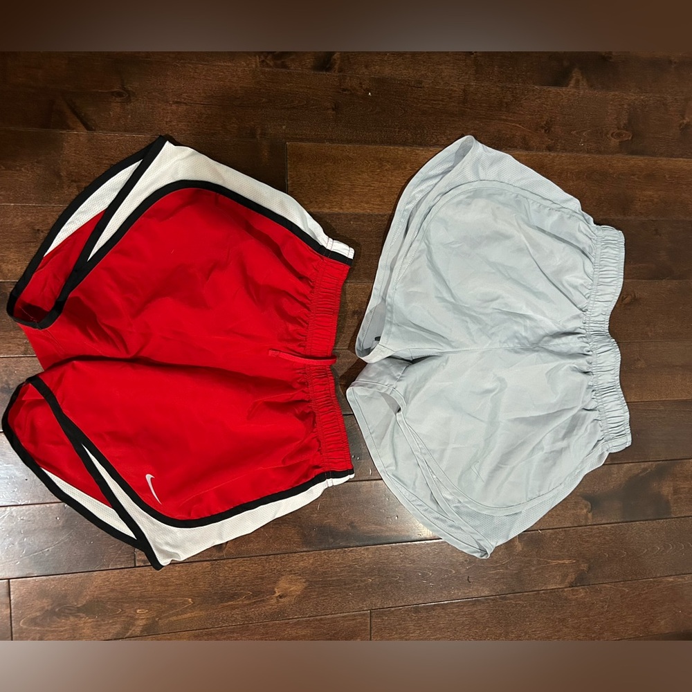 Nike women’s shorts size small bundle